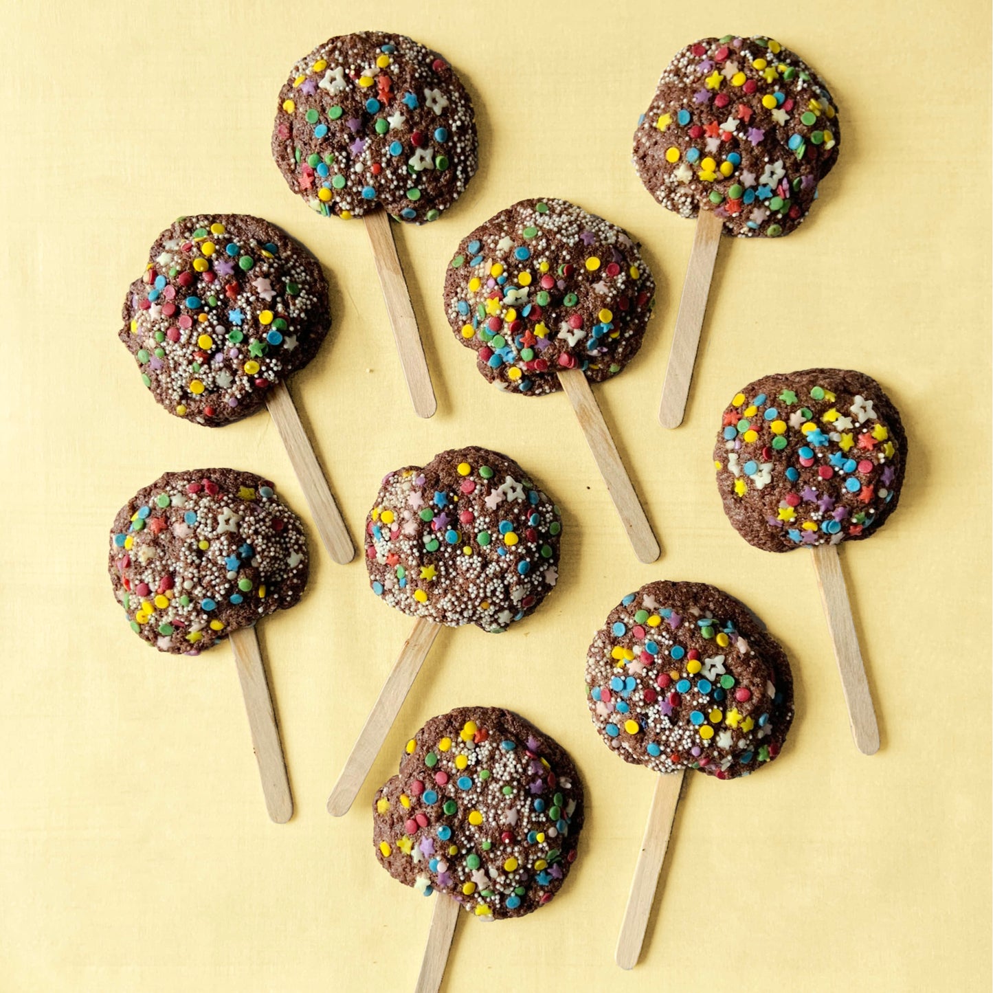 Chocolate cookie kit with sprinkles