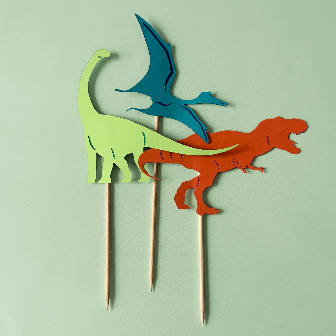 Dinosaur cake toppers